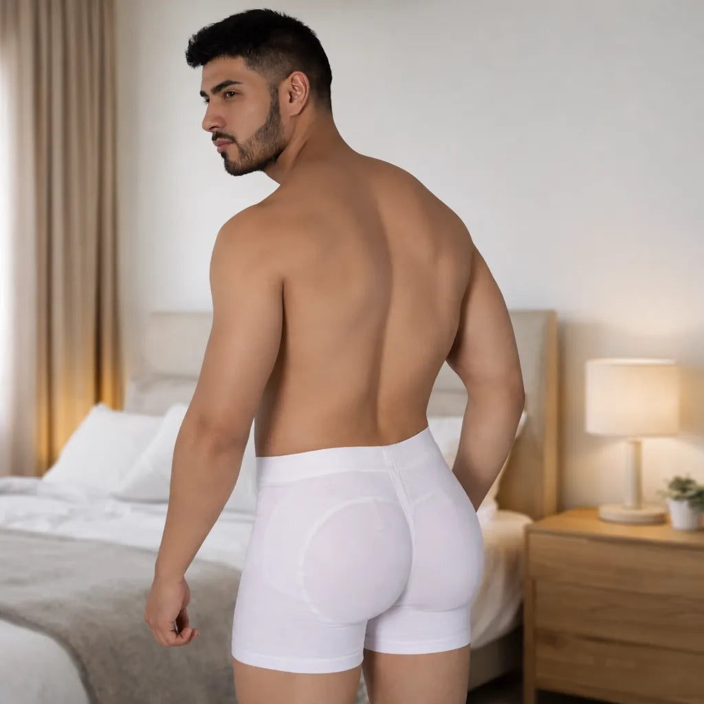 Boxer levanta cola HOMBRE